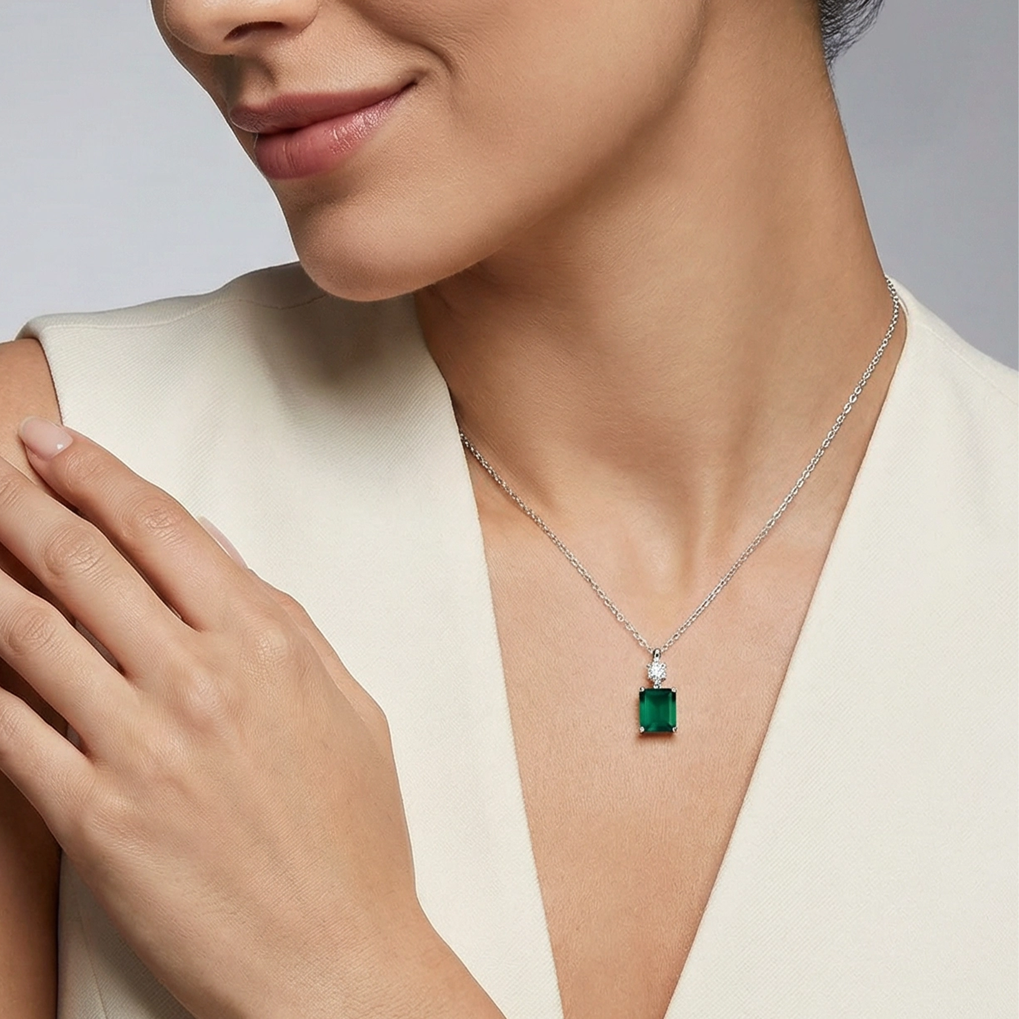 S925 Silver Eclat Emerald Necklace