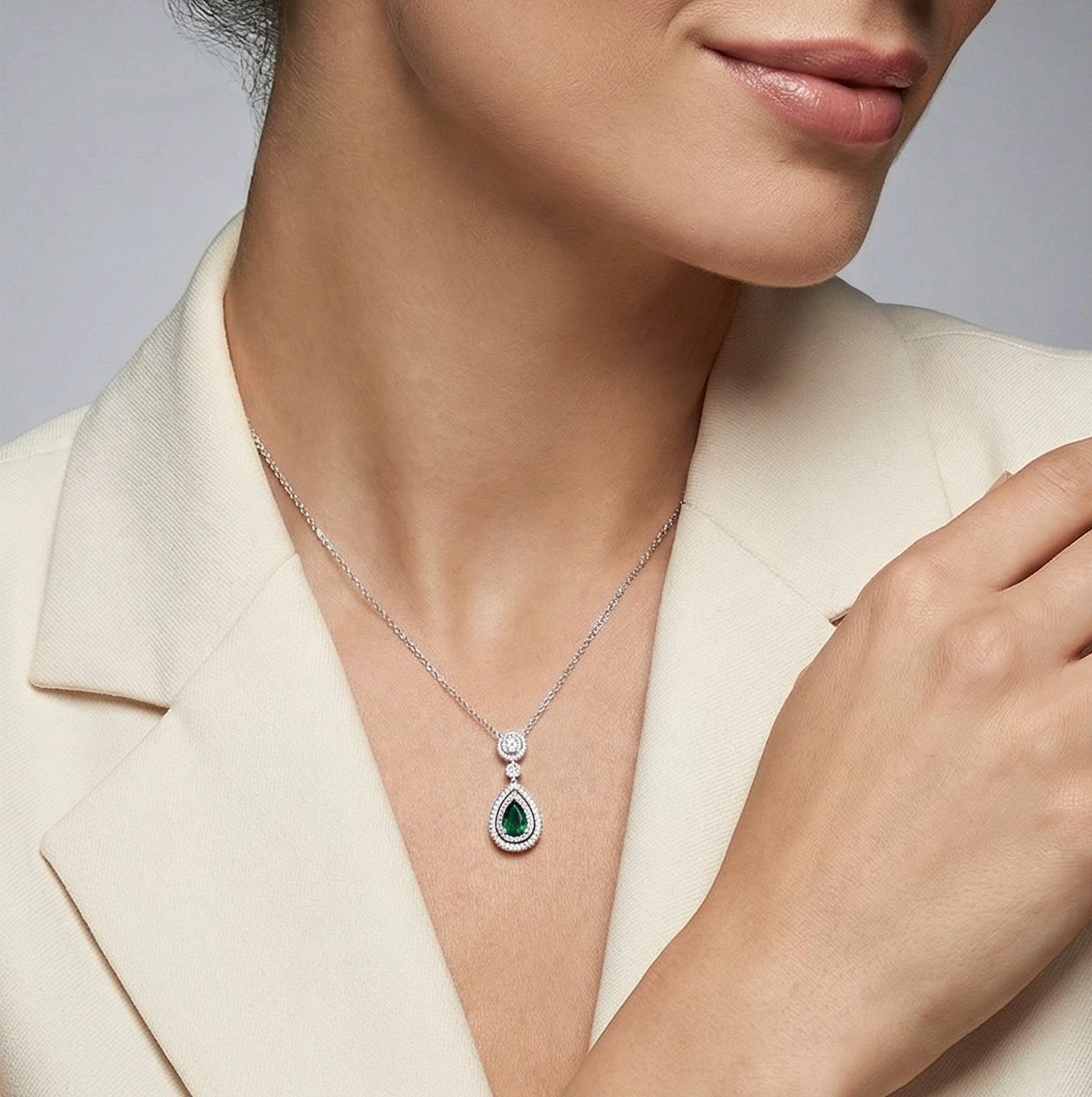 S925 Silver Eclat Emerald Necklace